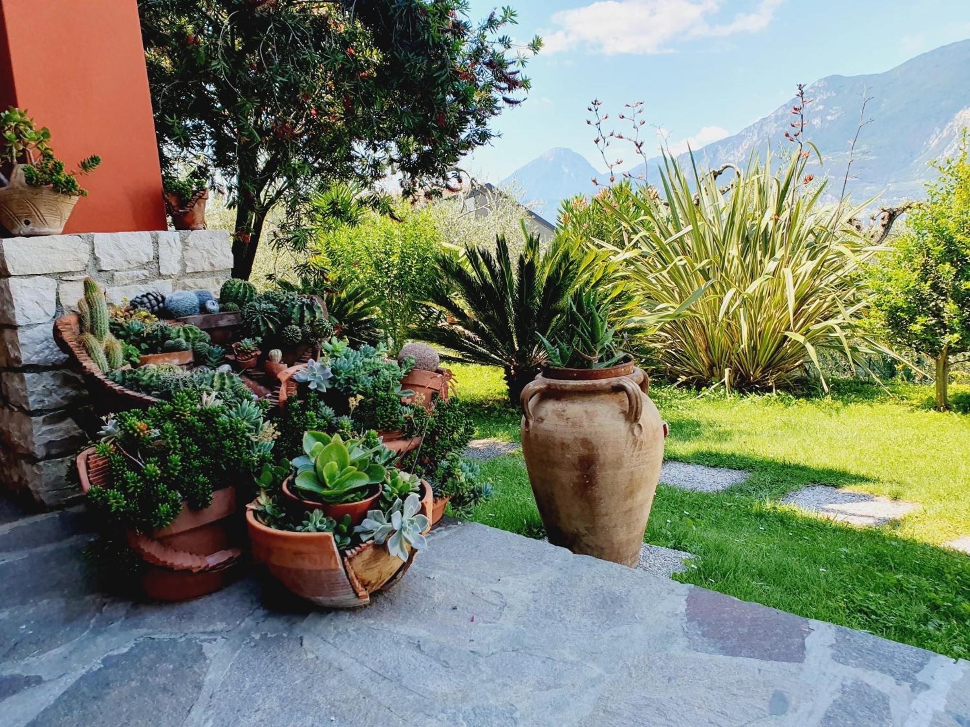 Casa Valenti Appartement Brenzone sul Garda Buitenkant foto