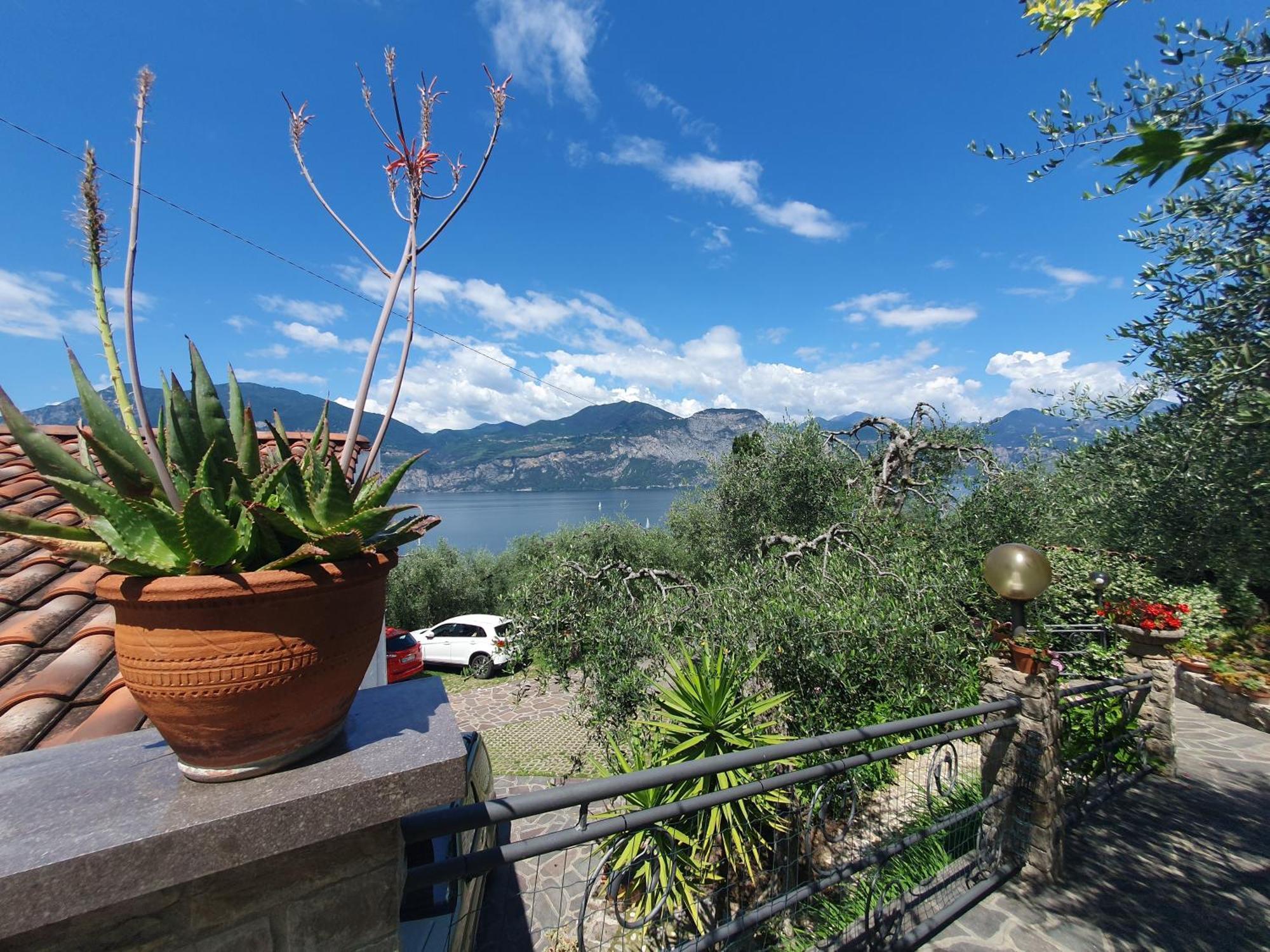 Casa Valenti Appartement Brenzone sul Garda Buitenkant foto