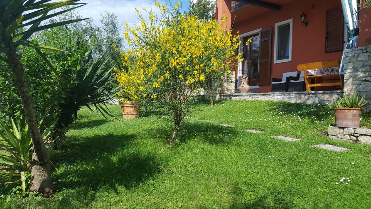 Casa Valenti Appartement Brenzone sul Garda Buitenkant foto