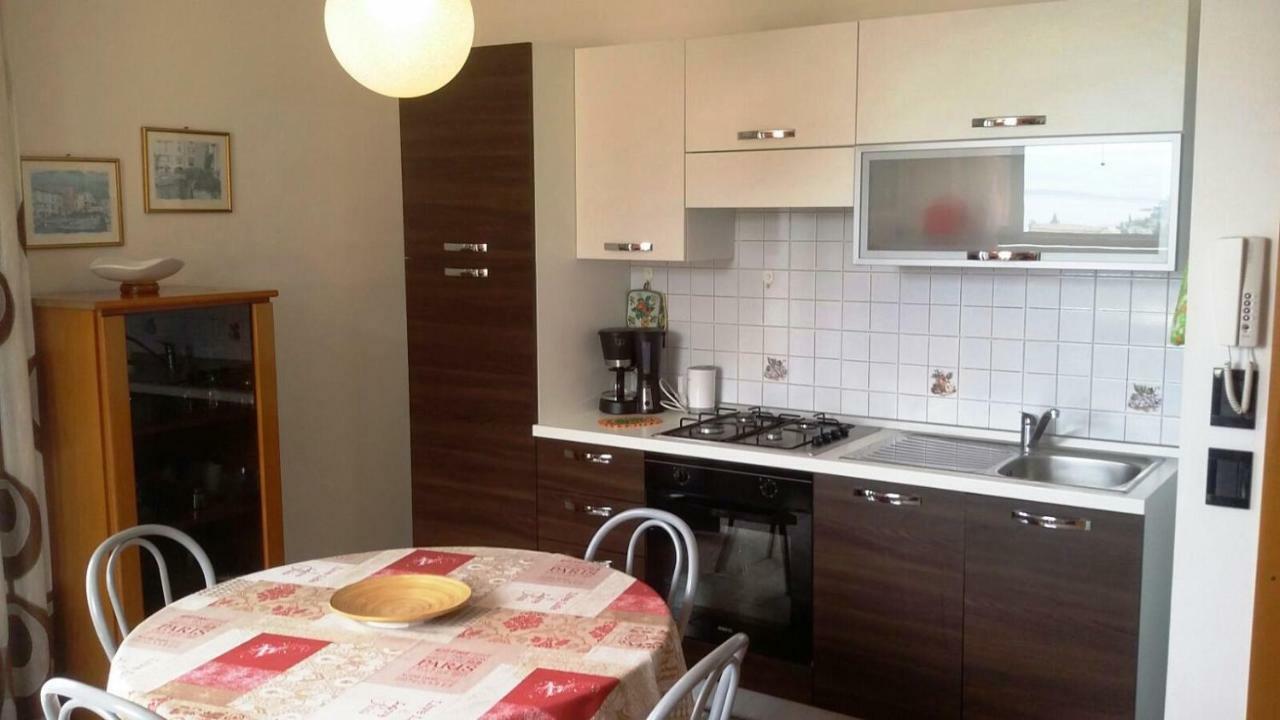 Casa Valenti Appartement Brenzone sul Garda Buitenkant foto