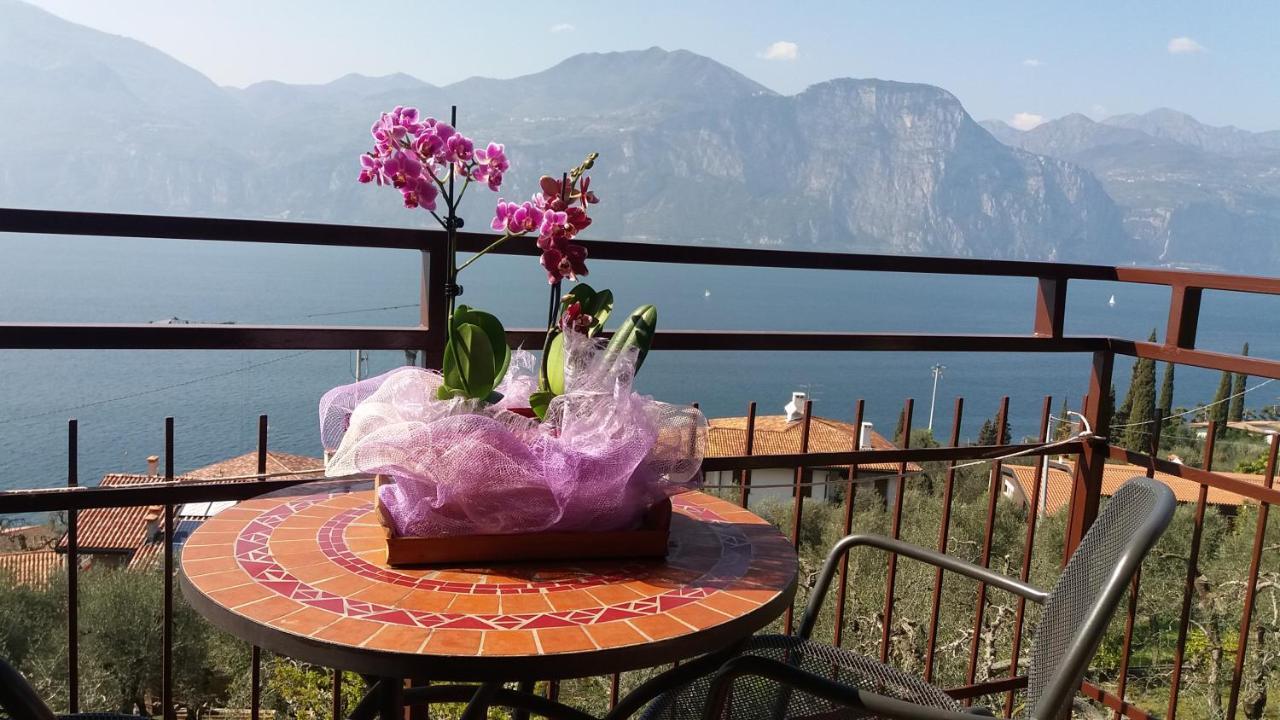 Casa Valenti Appartement Brenzone sul Garda Buitenkant foto